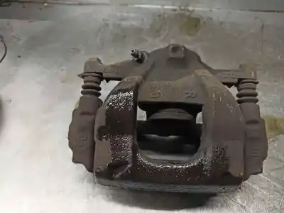 Peça sobressalente para automóvel em segunda mão pinça de travão dianteira direita por toyota verso (_r2_) 2.0 d-4d (aur20_) referências oem iam 4773002361