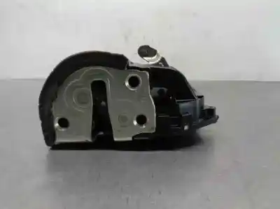 Автозапчастина б/у замок заднього правого дверя для toyota yaris (ksp9/scp9/nlp9) 1.4 turbodiesel cat посилання на oem iam 690500d060  