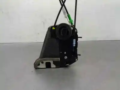 Автозапчастина б/у замок дверей заднього лівого для toyota yaris (ksp9/scp9/nlp9) 1.4 turbodiesel cat посилання на oem iam 690600d060  