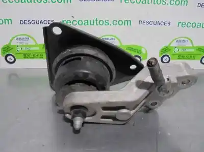 Second-hand car spare part front engine support for kia cee´d 1.6 crdi cat oem iam references   