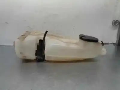 Second-hand car spare part windscreen washer bottle for dacia duster (hm_) 1.2 tce 125 4x4 (hmma) oem iam references 8200210002