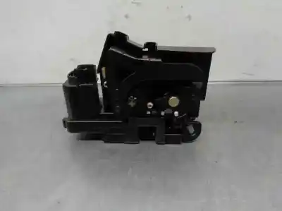 Автозапчастина б/у замок передніх дверей лівий для ssangyong rodius 2.7 turbodiesel cat посилання на oem iam 7121021021  