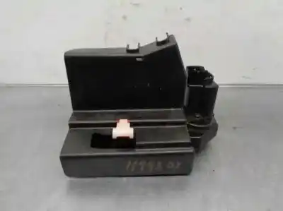 Автозапчастина б/у замок передніх дверей лівий для ssangyong rodius 2.7 turbodiesel cat посилання на oem iam 7121021021  