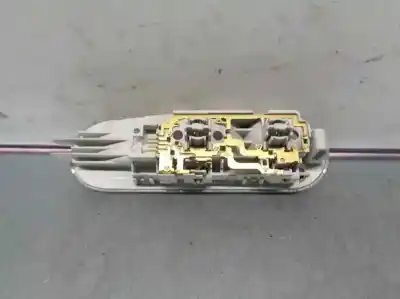 Peça sobressalente para automóvel em segunda mão luz interior por dacia duster (hm_) 1.2 tce 125 4x4 (hmma) referências oem iam 8200073231  