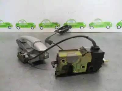 Peça sobressalente para automóvel em segunda mão fechadura da porta dianteira direita por citroen c4 berlina 1.6 hdi cat (9hy / dv6ted4) referências oem iam 9647172680