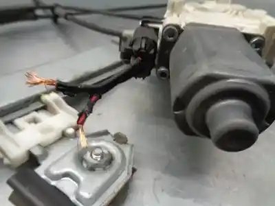 Автозапчастина б/у регулятор переднього правого скла для smart forfour 1.3 cat посилання на oem iam a4547200046  