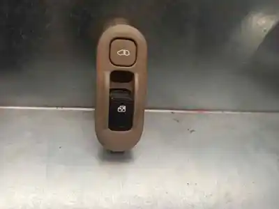 Peça sobressalente para automóvel em segunda mão botão / interruptor elevador vidro traseiro direito por kia carnival 2.9 crdi vgt active referências oem iam 935804d801cs