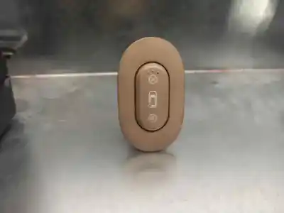 Peça sobressalente para automóvel em segunda mão botão / interruptor elevador vidro traseiro esquerdo por kia carnival 2.9 crdi vgt active referências oem iam 202004533