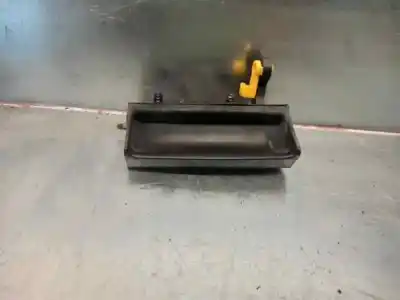 Peça sobressalente para automóvel em segunda mão puxador exterior de mala por kia carnival 2.9 crdi vgt active referências oem iam 817204d000