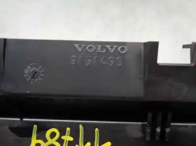Автозапчастина б/у центральний гампов для volvo v70 familiar 2.4 / 2.5 (103kw / 106kw) посилання на oem iam 9151490  