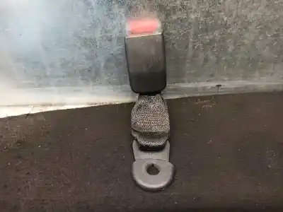 Peça sobressalente para automóvel em segunda mão chicote / encaixe cinto segurança traseiro esquerdo por ford focus c-max (cap) 1.6 16v cat referências oem iam 3m51r60044af