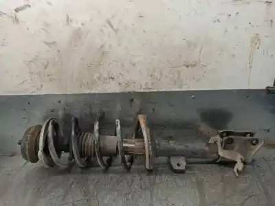 Piesă de schimb auto la mâna a doua AMORTIZOR FAȚÃ DREAPTA pentru DACIA DUSTER  Referințe OEM IAM 8200813791D  