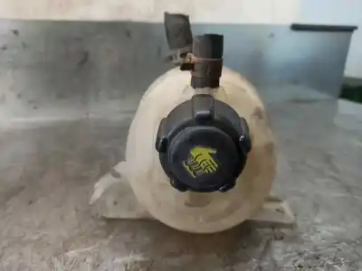 Second-hand car spare part COOLANT EXPANSION TANK for DACIA DUSTER  OEM IAM references 8200766826  