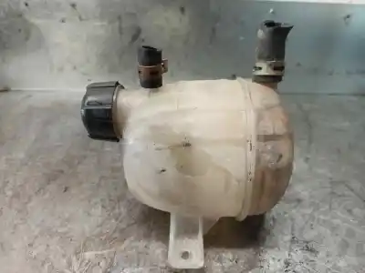Second-hand car spare part coolant expansion tank for dacia duster 1.5 dci diesel fap cat oem iam references 8200766826  