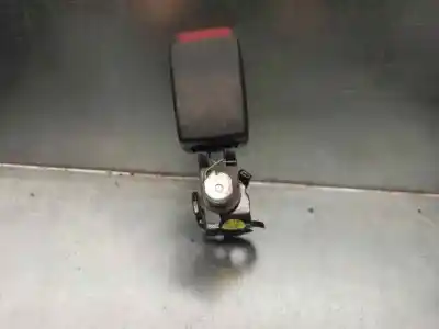 Автозапчасти б/у крюк для пояса за volkswagen passat b6 variant (3c5) 2.0 tdi ссылки oem iam 3c0857740b