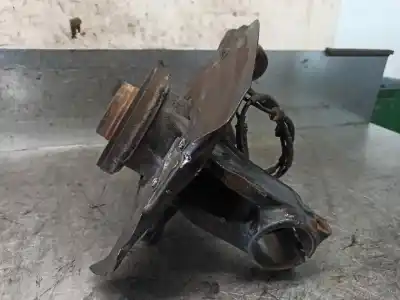 Second-hand car spare part front left knuckle for bmw x3 (e83) 2.0d oem iam references 31213412019  