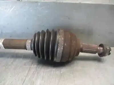 Автозапчастина б/у передня права трансмісія для renault clio iii 1.5 dci diesel cat посилання на oem iam 8200499586 x85 