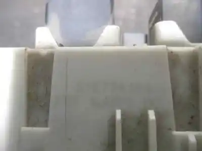 Peça sobressalente para automóvel em segunda mão caixa de fusíveis e relés por ford transit connect (tc7) 1.8 tdci cat referências oem iam 2tit14a073bc  518774104