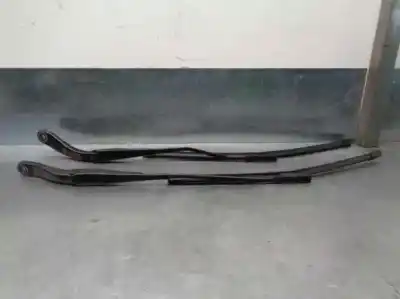 Second-hand car spare part front right windshield wiper arm for dacia sandero 1.0 12v cat oem iam references 