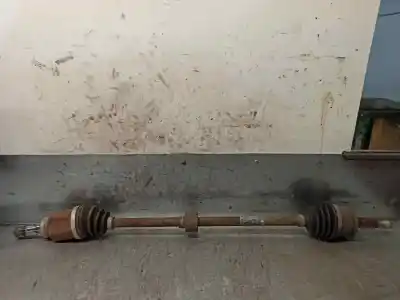 Pezzo di ricambio per auto di seconda mano TRASMISSIONE ANTERIORE DESTRA per MITSUBISHI COLT BERLINA 3 (CZ)  Riferimenti OEM IAM MR980748  