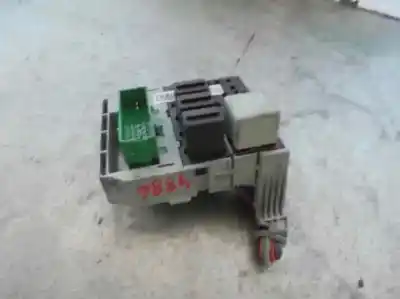 Pezzo di ricambio per auto di seconda mano scatola relè/fusibili per opel meriva a monospace (x03) 1.7 dti (e75) riferimenti oem iam 162209nde12