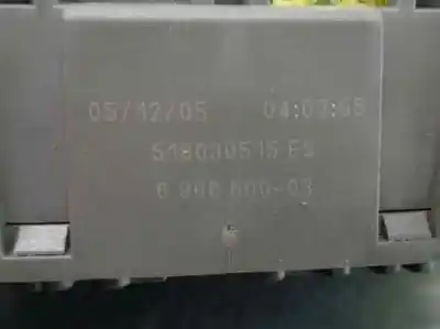 Автозапчасти б/у блок реле/предохранителей за mini cabrio (r52) 1.6 16v cat ссылки oem iam 518030515  