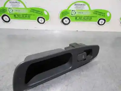 Peça sobressalente para automóvel em segunda mão botão / interruptor elevador vidro traseiro direito por volvo v40 familiar 2.0 t referências oem iam 30889759