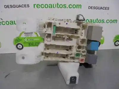 Pièce détachée automobile d'occasion boîtes à fusibles pour toyota prius (nhw20) 1.5 cat références oem iam 8273047290  