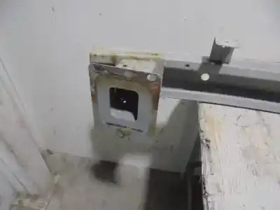 Автозапчастина б/у підсилення заднього бампера для ssangyong korando (ck) 2.0 e-xdi посилання на oem iam 7884034001  