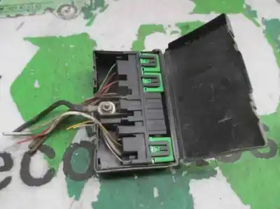Peça sobressalente para automóvel em segunda mão caixa de fusíveis e relés por citroen c4 berlina 1.6 hdi cat (9hy / dv6ted4) referências oem iam 9632229480