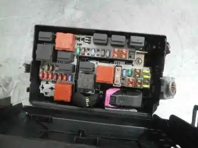 Second-hand car spare part fuse box unit for opel corsa d 1.2 cat (a 12 xer / ldc) oem iam references   