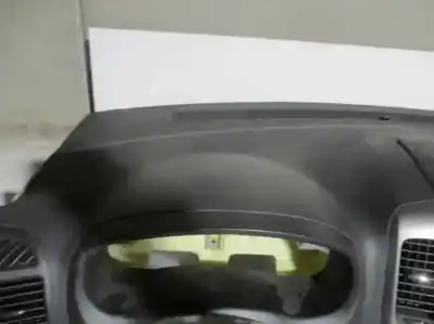 Peça sobressalente para automóvel em segunda mão tablier por kia carnival 2.9 crdi vgt active referências oem iam 847104d050va  