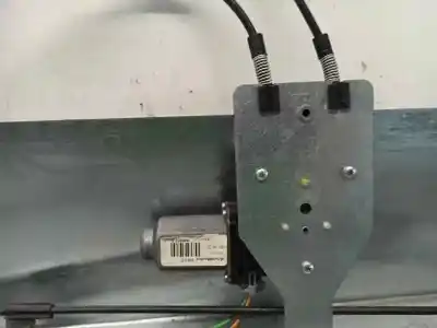 Автозапчасти б/у регулятор стекла переднего правого за renault clio iii 1.5 dci diesel cat ссылки oem iam 400857d  