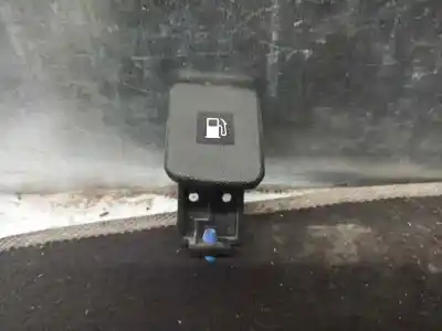 Pièce détachée automobile d'occasion bouchon de carburant extérieur pour ssangyong actyon 2.0 td cat références oem iam 71140090001