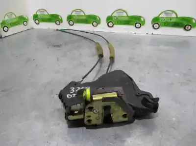 Peça sobressalente para automóvel em segunda mão fechadura da porta dianteira esquerda por toyota corolla (_e12_) 1.4 d (nde120_) referências oem iam 