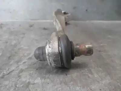 Автозапчастина б/у передній лівий верхній рычок підвіски для audi a4 b5 avant (8d5) 1.9 tdi посилання на oem iam 4d0407511f  