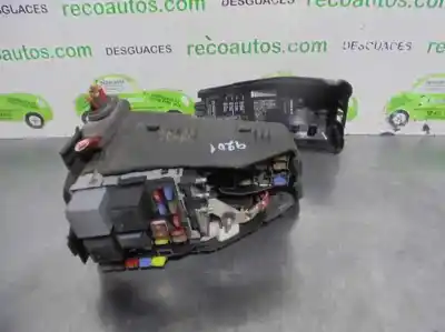 Pièce détachée automobile d'occasion BOÎTES À FUSIBLES pour VOLVO S60 LIM.  Références OEM IAM 30659262  