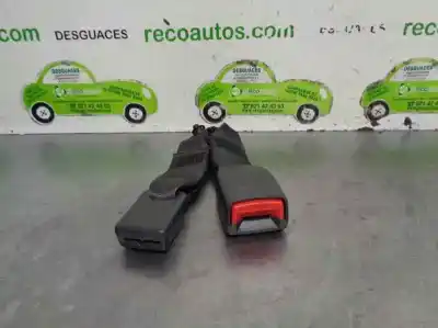Recambio de automóvil de segunda mano de enganche cinturon trasero derecho para kia cerato 1.6 lx berlina referencias oem iam 