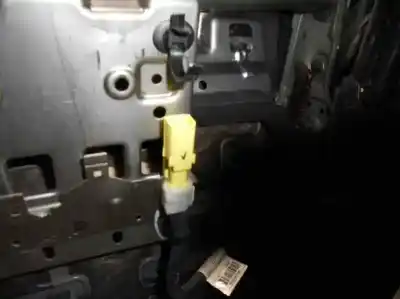 Peça sobressalente para automóvel em segunda mão assento dianteiro esquerdo por kia carens ( ) 1.7 crdi cat referências oem iam   