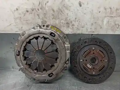 Pezzo di ricambio per auto di seconda mano KIT FRIZIONE per TOYOTA YARIS (NCP1/NLP1/SCP1)  Riferimenti OEM IAM   LKCA870036