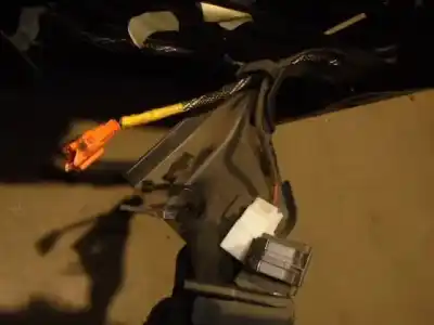 Pezzo di ricambio per auto di seconda mano sedile anteriore destro per fiat stilo (192) 1.9 jtd cat riferimenti oem iam   