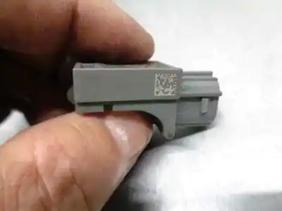 Second-hand car spare part sensor for kia carens ( ) 1.7 crdi cat oem iam references 95930a4100  