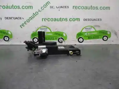 Second-hand car spare part electronic module for audi a3 (8p) 1.9 tdi ambiente oem iam references 8p0035225d  