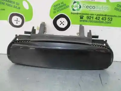 Peça sobressalente para automóvel em segunda mão puxador exterior frente direito por audi a4 berlina (8e) 1.9 tdi (96kw) referências oem iam 