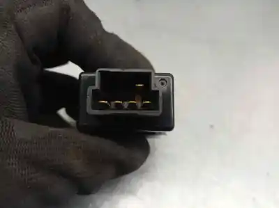 Автозапчастина б/у управління світлом для ssangyong rodius 2.7 turbodiesel cat посилання на oem iam 621w10140  