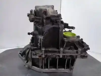 Second-hand car spare part gearbox for lancia delta 1.3 oem iam references 3831b000  