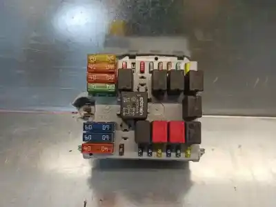 Second-hand car spare part fuse box unit for lancia thesis (115) 2.4 multijet 20v cae emblema oem iam references 60679253