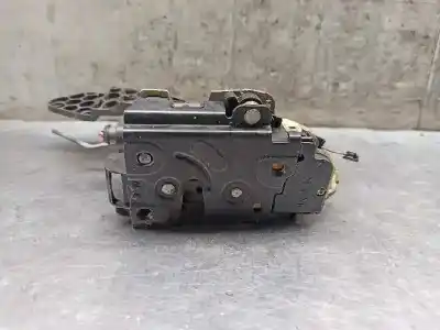 Автозапчасти б/у замок задней левой двери за volkswagen jetta (1k2) 1.9 tdi ссылки oem iam 3b4839015h  