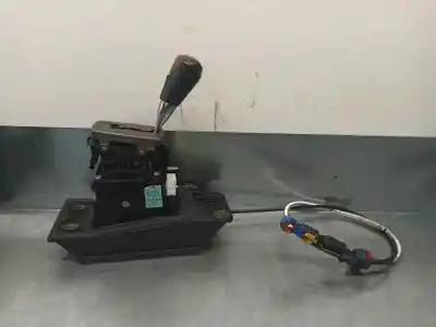 Second-hand car spare part gear lever for lancia thesis (115) 2.4 multijet 20v cae emblema oem iam references 1560396730