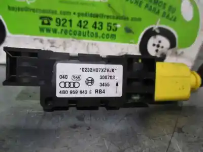 Peça sobressalente para automóvel em segunda mão sensor por audi a3 (8p) 1.9 tdi ambiente referências oem iam 4b0959643e  300703 Peça sobressalente para automóvel em segunda mão sensor por audi a3 (8p) 1.9 tdi ambiente referências oem iam 4b0959643e  300703